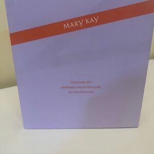 Mary Kay Foot Care Set in Lavender and Coral Accents